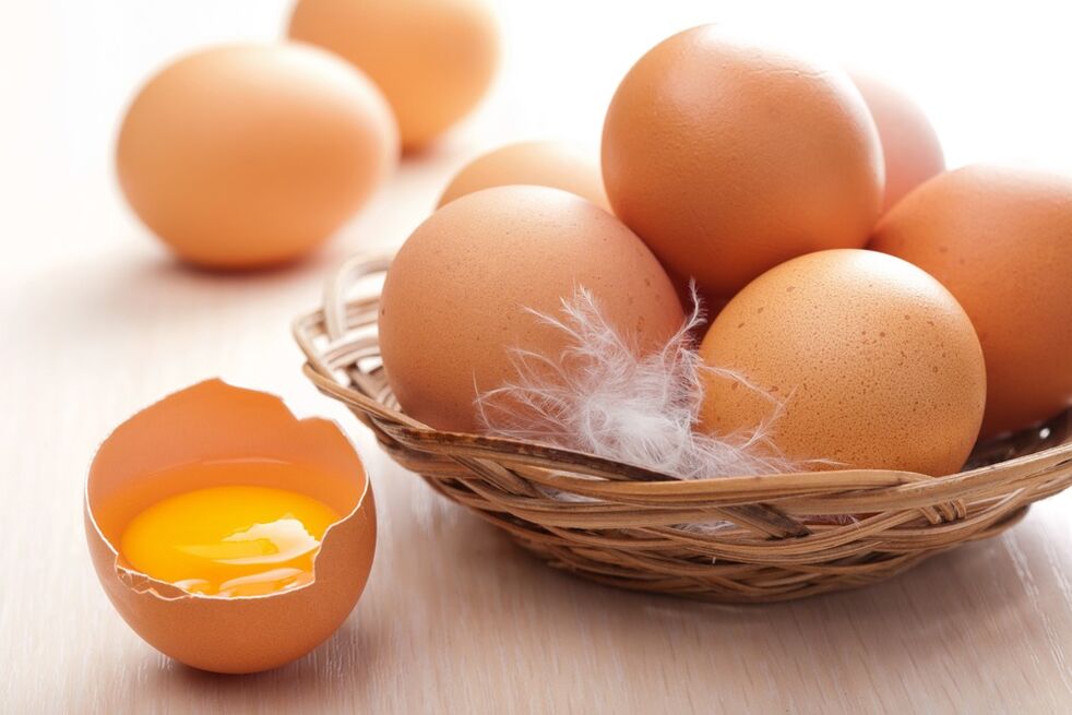 αυγά κοτόπουλου από θηλώματα